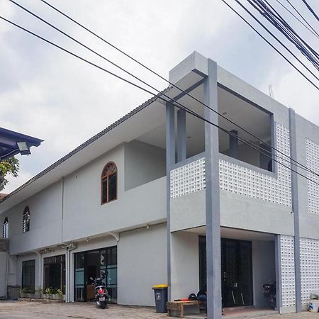 Reddoorz Plus @ Kalpataru Malang Exterior foto