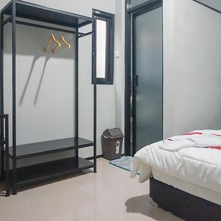 Reddoorz Plus @ Kalpataru Malang Exterior foto