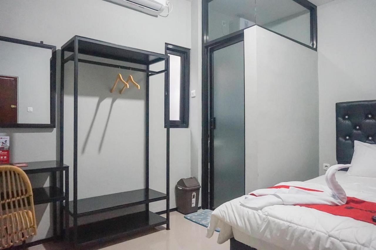 Reddoorz Plus @ Kalpataru Malang Exterior foto